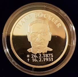 Ein Bild, das W�hrung, Minze M�nze, Geld, Metall enth�lt.

KI-generierte Inhalte k�nnen fehlerhaft sein.